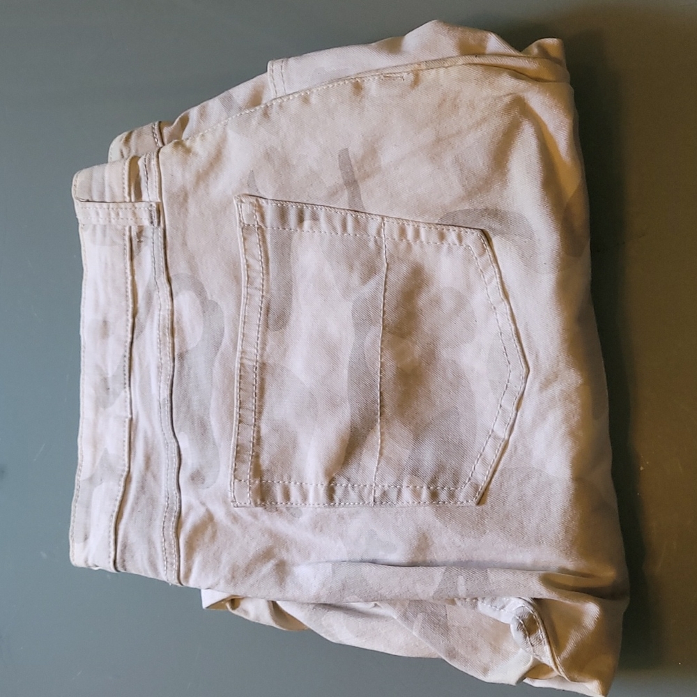 American Rag white camo jean